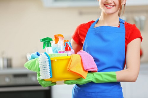 Professional move out cleaning service in Edgware for a residential property